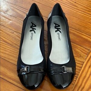 Anne Klein Sport Black Flats with Buckle 11M